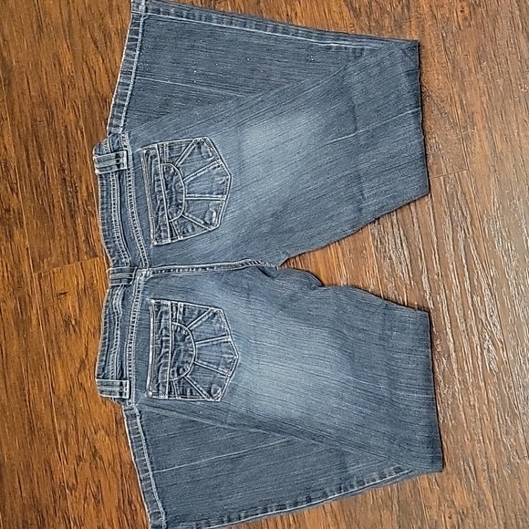 #25 Women's no boundaries jeans - Picture 5 of 8